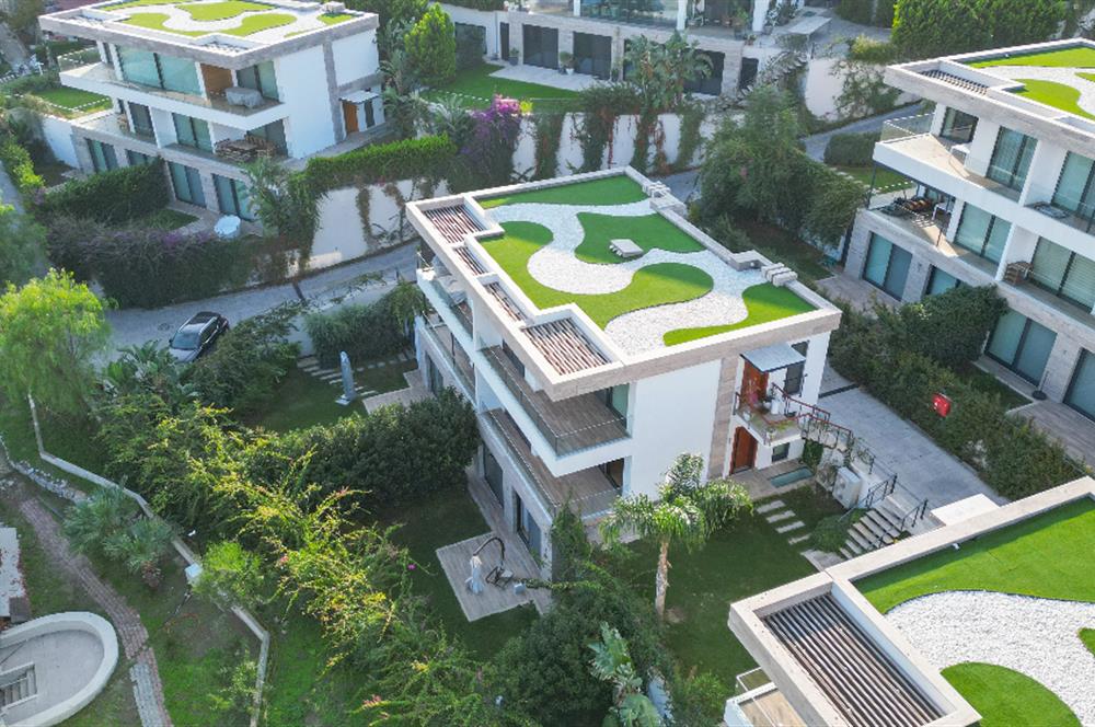 Bodrum Bitez Plajlı Sitede Kiralık Villa