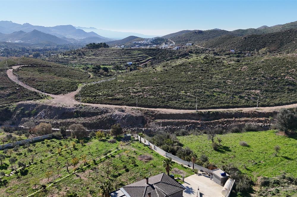 Bodrum Dereköy Kavakderesi’nde Dereye Cepheli, Yapı Kayıt Alanı Bulunan 8.437 m² Arazi