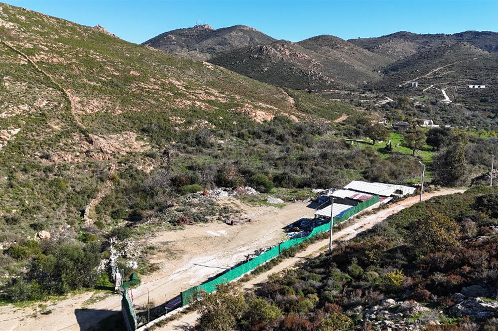 Bodrum Dereköy Kavakderesi’nde Dereye Cepheli, Yapı Kayıt Alanı Bulunan 8.437 m² Arazi