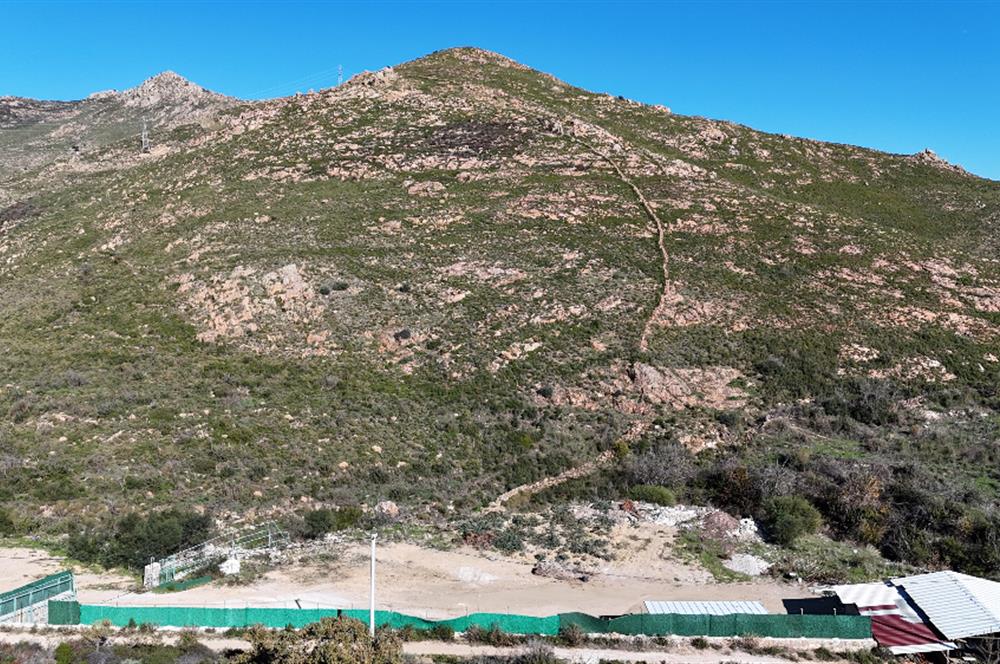 Bodrum Dereköy Kavakderesi’nde Dereye Cepheli, Yapı Kayıt Alanı Bulunan 8.437 m² Arazi