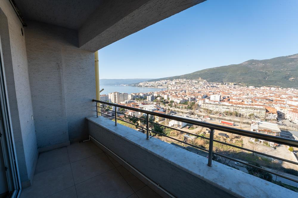 C21 Cius; Hisartepe Merkez'de Deniz Manzaralı 2+1 Kiralık Daire