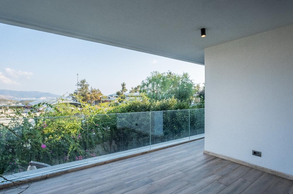 Bodrum Bitez Plajlı Sitede Kiralık Villa
