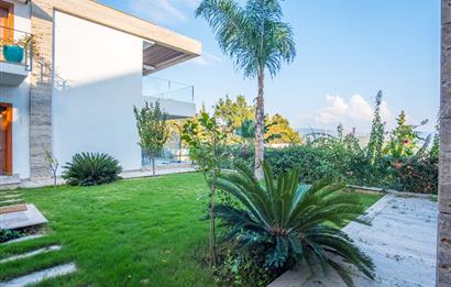 Bodrum Bitez Plajlı Sitede Kiralık Villa