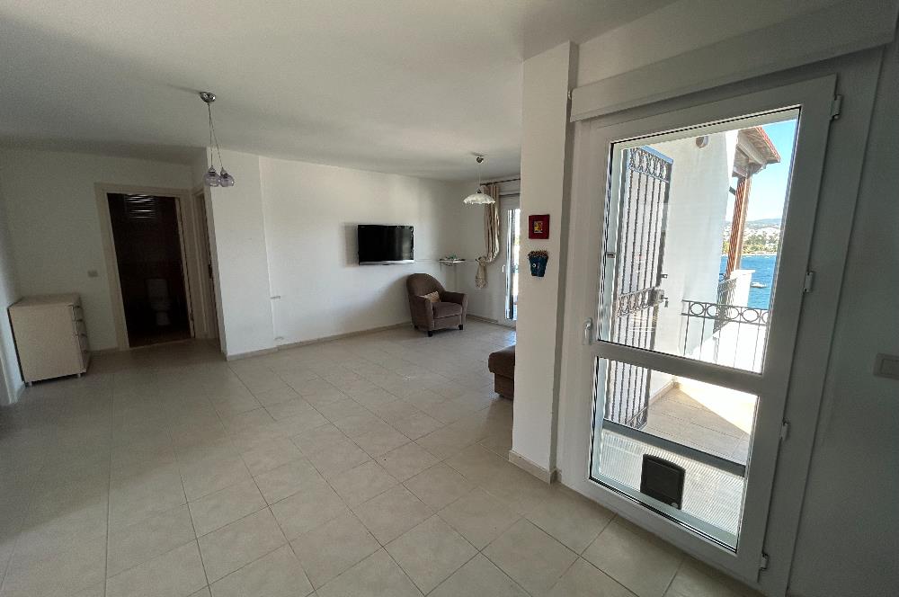 Bodrum Bitez Sarnıç Sitesi Plajlı Kiralık Üst Kat 2+1 Daire