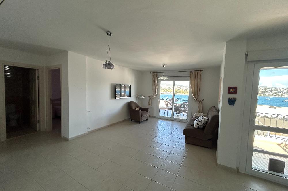 Bodrum Bitez Sarnıç Sitesi Plajlı Kiralık Üst Kat 2+1 Daire