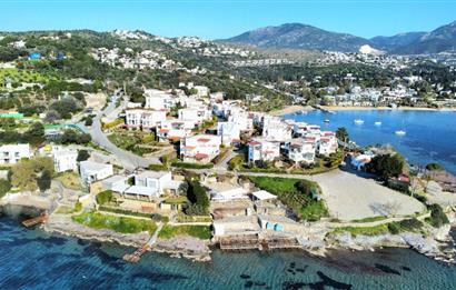 Bodrum Bitez Sarnıç Sitesi Plajlı Satılık Bahçe Katı 3+1 Daire