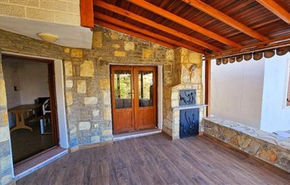 Bodrum Gümüşlük de Satılık Deniz Manzaralı Villa