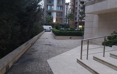 Caddebostan Plaj Yolu’nda Prestijli Binada Seçkin 3+1