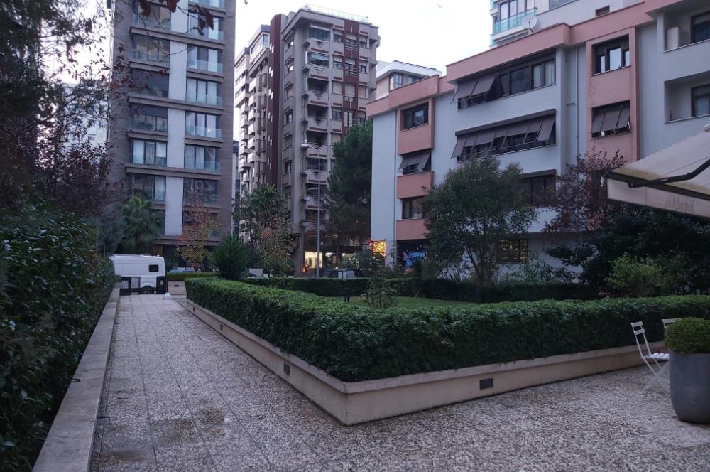 Caddebostan Plaj Yolu’nda Prestijli Binada Seçkin 3+1