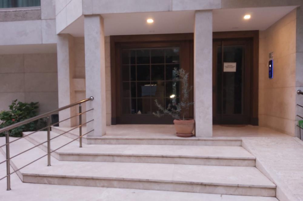 Caddebostan Plaj Yolu’nda Prestijli Binada Seçkin 3+1