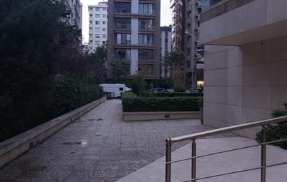 Caddebostan Plaj Yolu’nda Prestijli Binada Seçkin 3+1