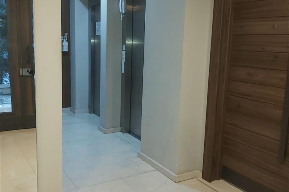 Caddebostan Plaj Yolu’nda Prestijli Binada Seçkin 3+1