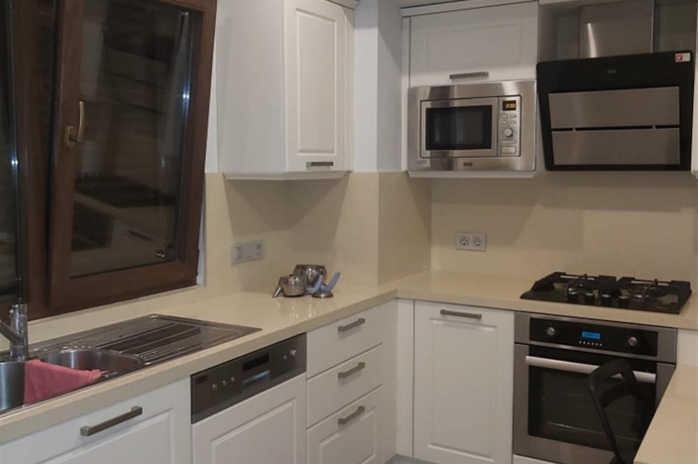 Caddebostan Plaj Yolu’nda Prestijli Binada Seçkin 3+1