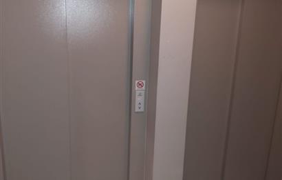 Caddebostan Plaj Yolu’nda Prestijli Binada Seçkin 3+1