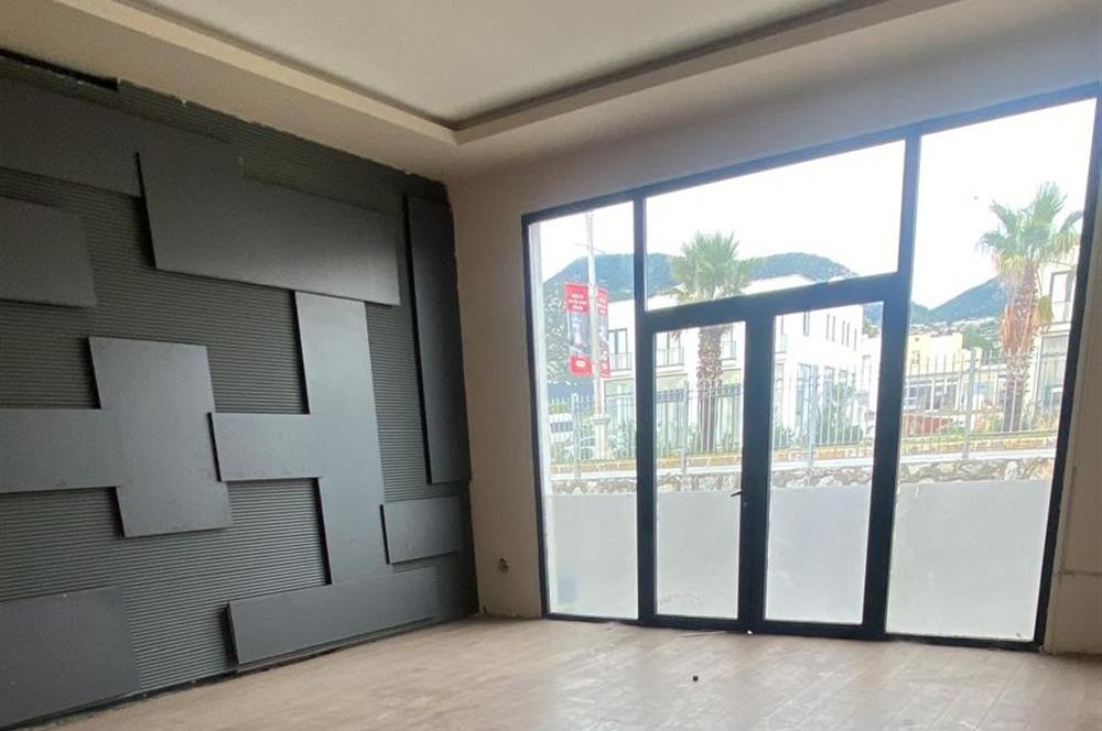 ANAYOLA CEPHELİ YÜKSEK TABELA DEĞERİNE SAHİP SATILIK DÜKKAN