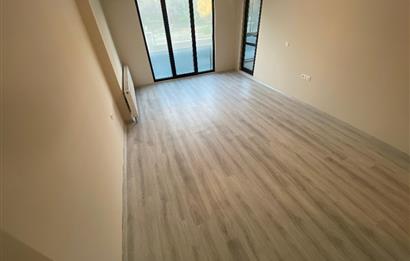 AİLELER İÇİN İDEAL! KADIKÖY'DE SİTE İÇİ SIFIR 3+1 KİRALIK DAİRE