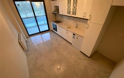 AİLELER İÇİN İDEAL! KADIKÖY'DE SİTE İÇİ SIFIR 3+1 KİRALIK DAİRE