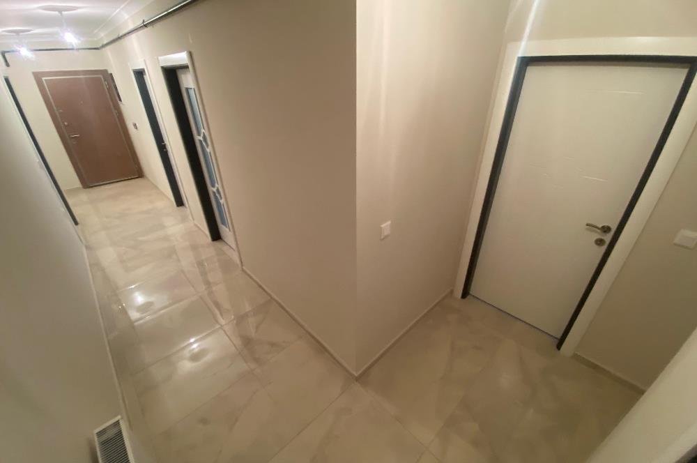 AİLELER İÇİN İDEAL! KADIKÖY'DE SİTE İÇİ SIFIR 3+1 KİRALIK DAİRE