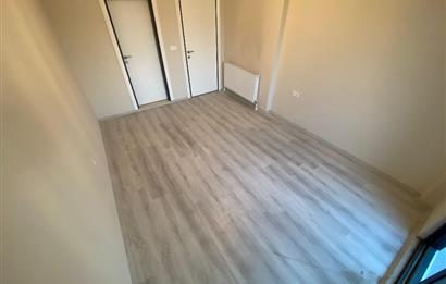 AİLELER İÇİN İDEAL! KADIKÖY'DE SİTE İÇİ SIFIR 3+1 KİRALIK DAİRE