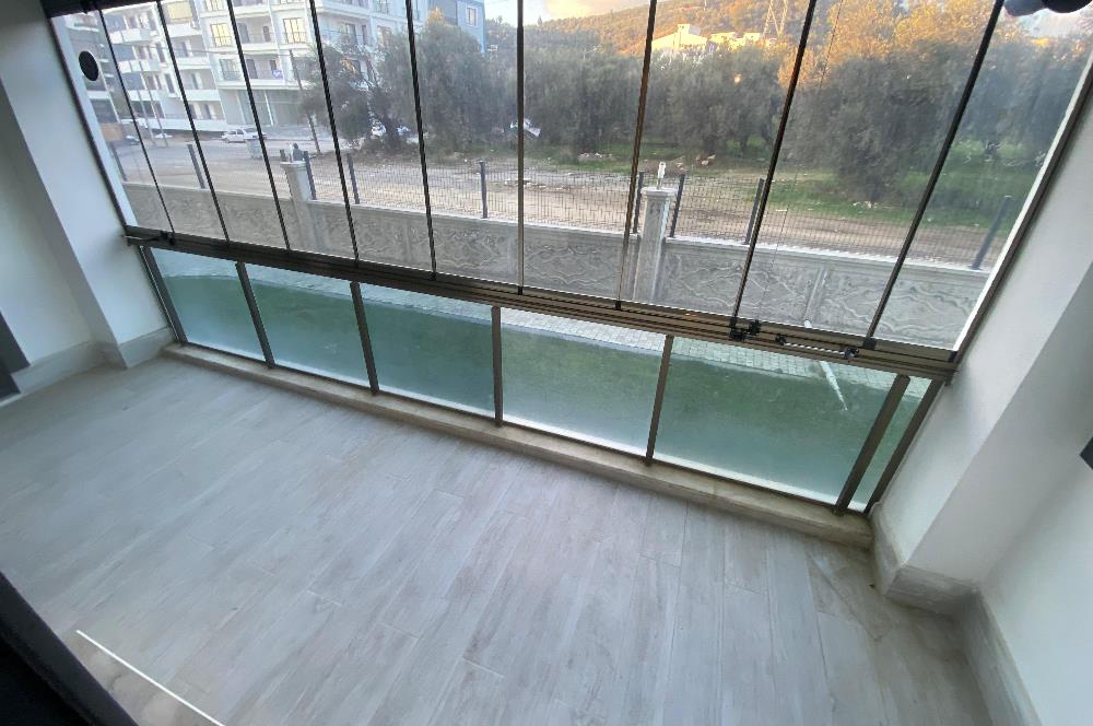 AİLELER İÇİN İDEAL! KADIKÖY'DE SİTE İÇİ SIFIR 3+1 KİRALIK DAİRE