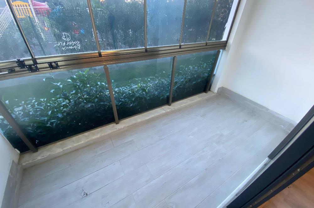 AİLELER İÇİN İDEAL! KADIKÖY'DE SİTE İÇİ SIFIR 3+1 KİRALIK DAİRE