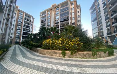 AİLELER İÇİN İDEAL! KADIKÖY'DE SİTE İÇİ SIFIR 3+1 KİRALIK DAİRE