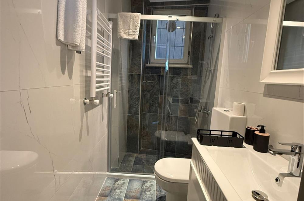 CİHANGİR LENGER SOKAKTA EŞYALI KİRALIK DAİRE