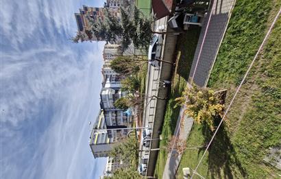 SEĞMENLER'DE SİTE İÇİ 3+1 GENİŞ KRALIK DAİRE 