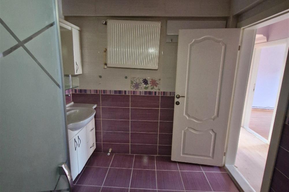 SEĞMENLER'DE SİTE İÇİ 3+1 GENİŞ KRALIK DAİRE 