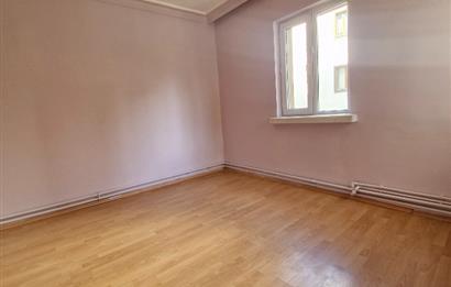 SEĞMENLER'DE SİTE İÇİ 3+1 GENİŞ KRALIK DAİRE 