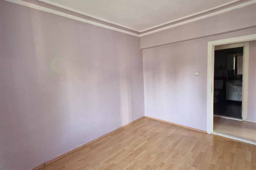 SEĞMENLER'DE SİTE İÇİ 3+1 GENİŞ KRALIK DAİRE 