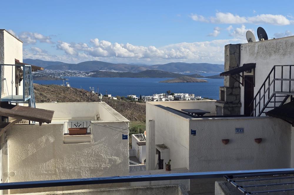Bodrum Bağla Bank Ev Sitesi'nde Manzaralı Yazlık Kiralık Dubleks