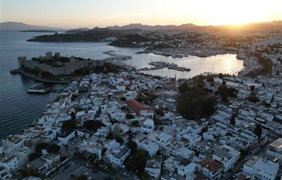 Bodrum Merkezde Kale Manzaralı Aktif Çalışan Satılık Butik Otel