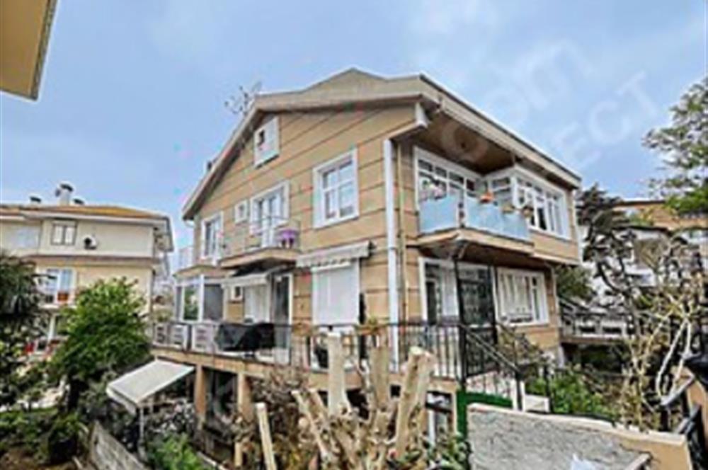 Heybeliada'da Satılık 6+2 Dubleks Daire