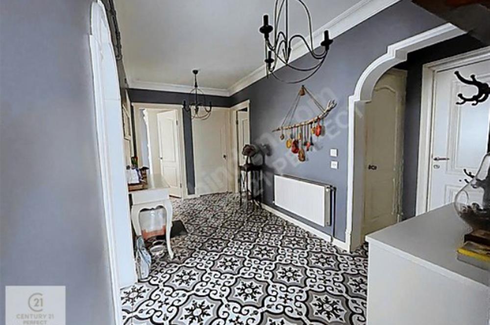 Heybeliada'da Satılık 6+2 Dubleks Daire