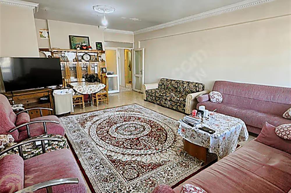 Century21 Han'dan Doğu Garajı'nda SATILIK Geniş 2+1 Daire