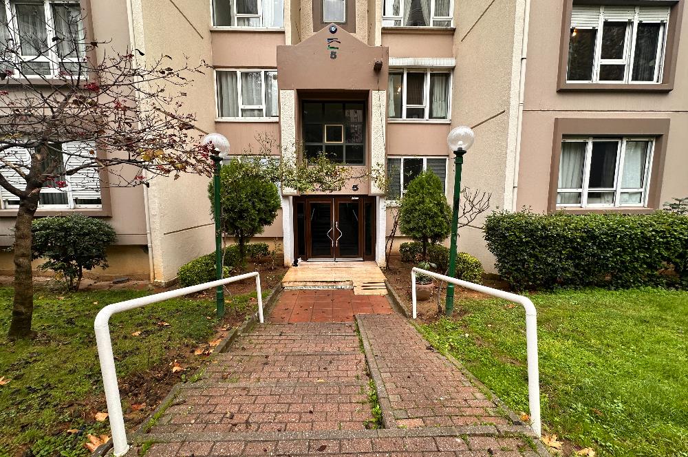 Ataşehir Gardenya 2 de Kiralık 3+1 Merkezi Konumda Bakımlı