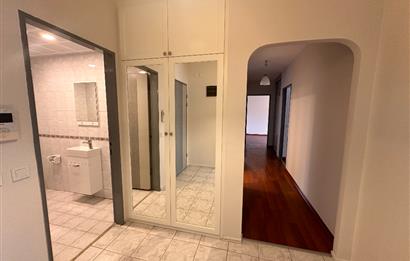 Ataşehir Gardenya 2 de Kiralık 3+1 Merkezi Konumda Bakımlı