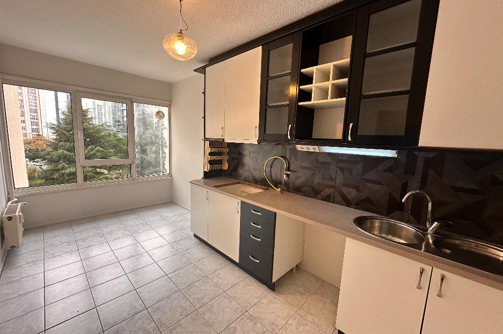 Ataşehir Gardenya 2 de Kiralık 3+1 Merkezi Konumda Bakımlı