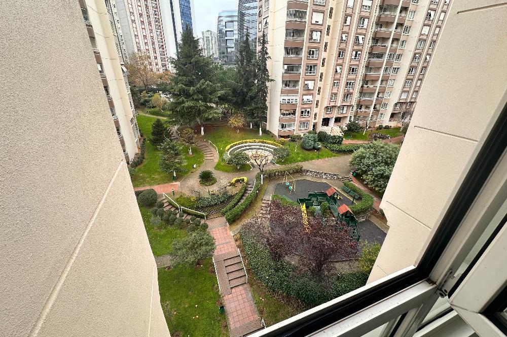 Ataşehir Gardenya 2 de Kiralık 3+1 Merkezi Konumda Bakımlı