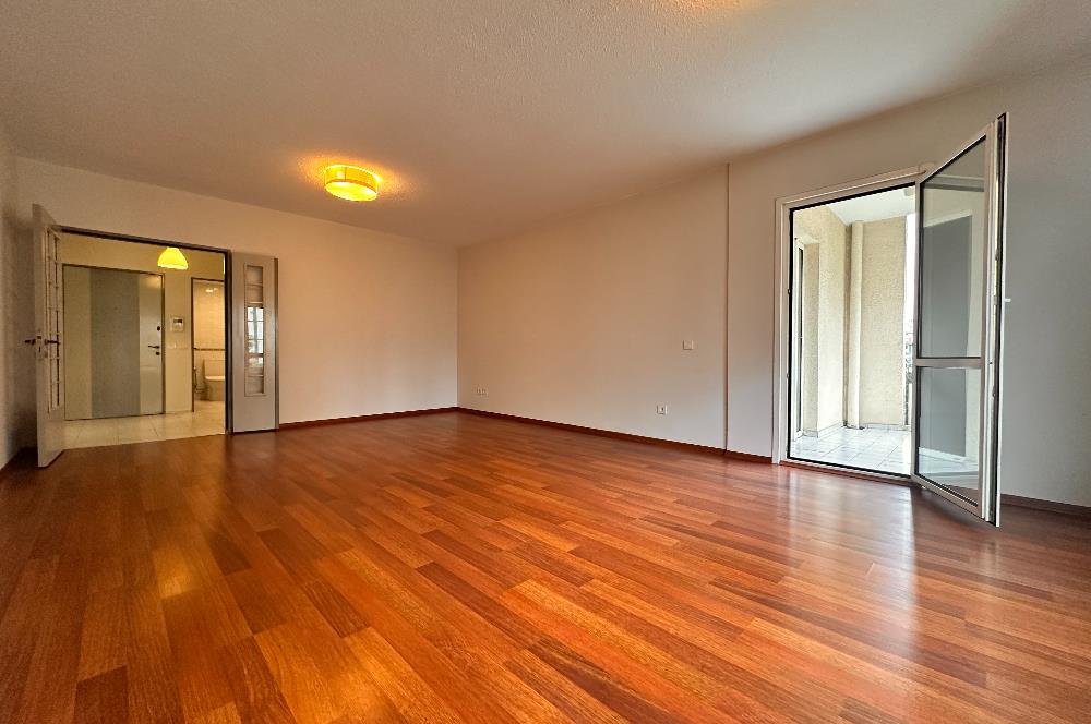 Ataşehir Gardenya 2 de Kiralık 3+1 Merkezi Konumda Bakımlı