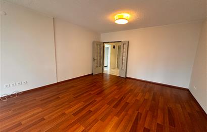 Ataşehir Gardenya 2 de Kiralık 3+1 Merkezi Konumda Bakımlı