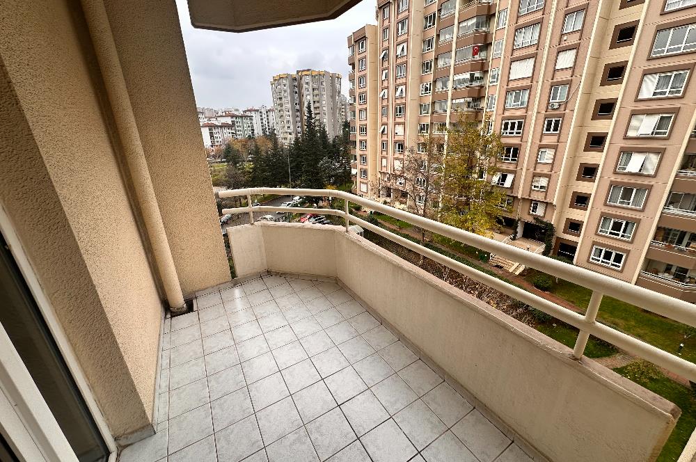 Ataşehir Gardenya 2 de Kiralık 3+1 Merkezi Konumda Bakımlı