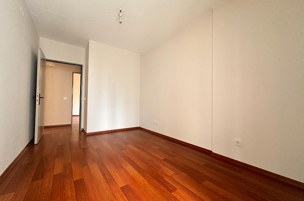 Ataşehir Gardenya 2 de Kiralık 3+1 Merkezi Konumda Bakımlı