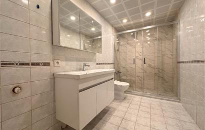 Ataşehir Gardenya 2 de Kiralık 3+1 Merkezi Konumda Bakımlı