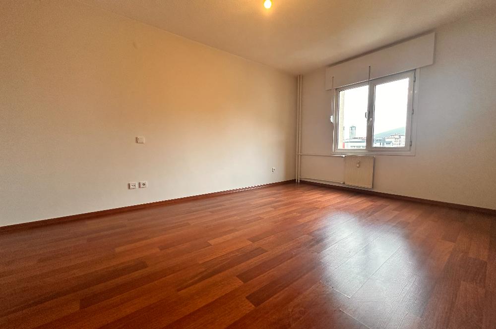 Ataşehir Gardenya 2 de Kiralık 3+1 Merkezi Konumda Bakımlı