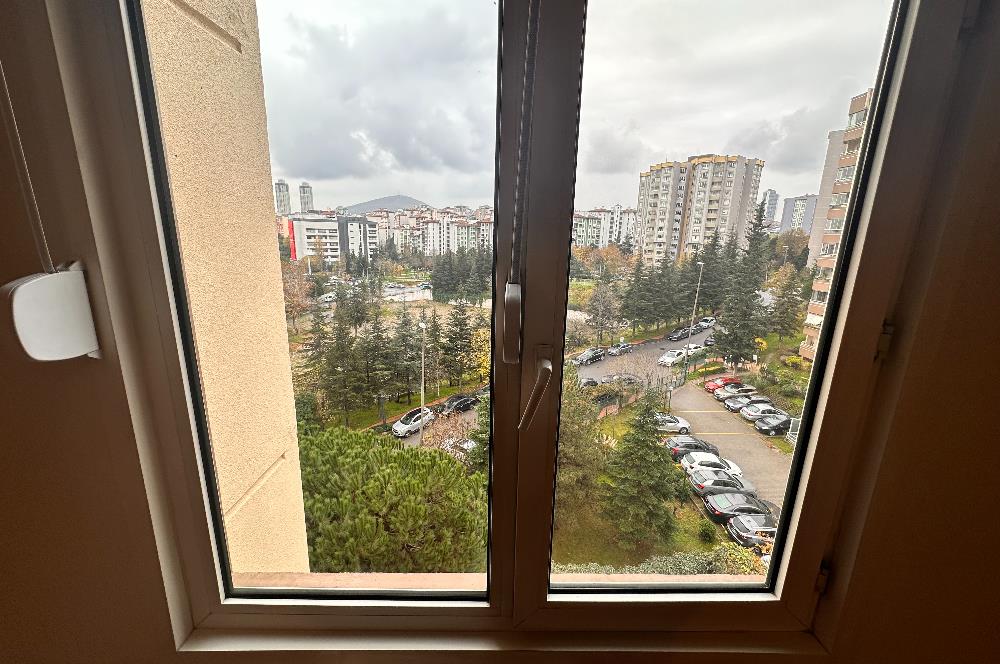 Ataşehir Gardenya 2 de Kiralık 3+1 Merkezi Konumda Bakımlı