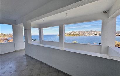 Bodrum Yalıkavak Tilkicikte Yıllık Kiralık Panoramik Deniz Manzaralı Denize Sıfır 3+1 Eşyasız Daire