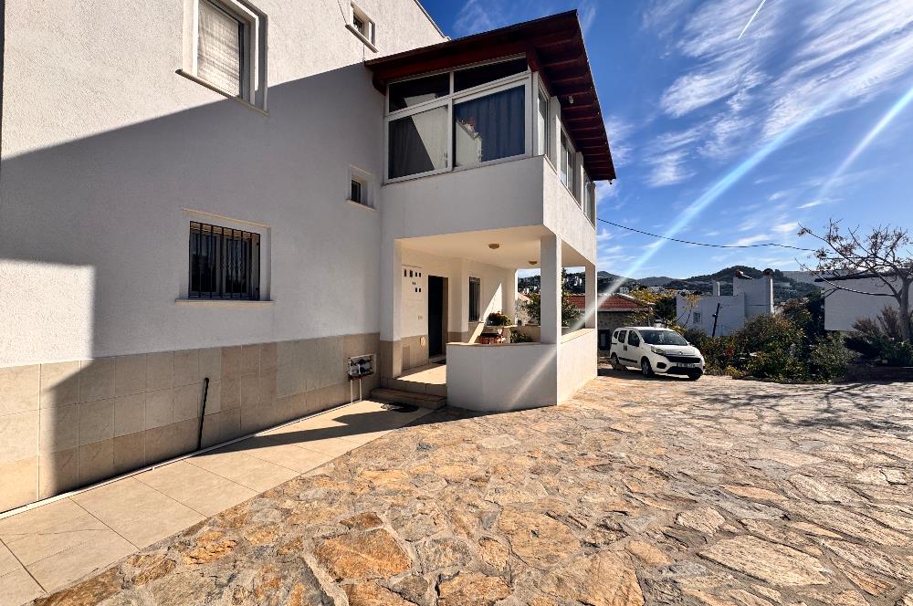 Bodrum Yalıkavak Tilkicikte Yıllık Kiralık Panoramik Deniz Manzaralı Denize Sıfır 3+1 Eşyasız Daire