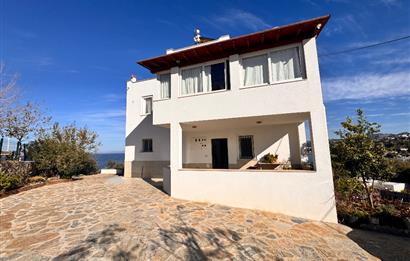 Bodrum Yalıkavak Tilkicikte Yıllık Kiralık Panoramik Deniz Manzaralı Denize Sıfır 3+1 Eşyasız Daire